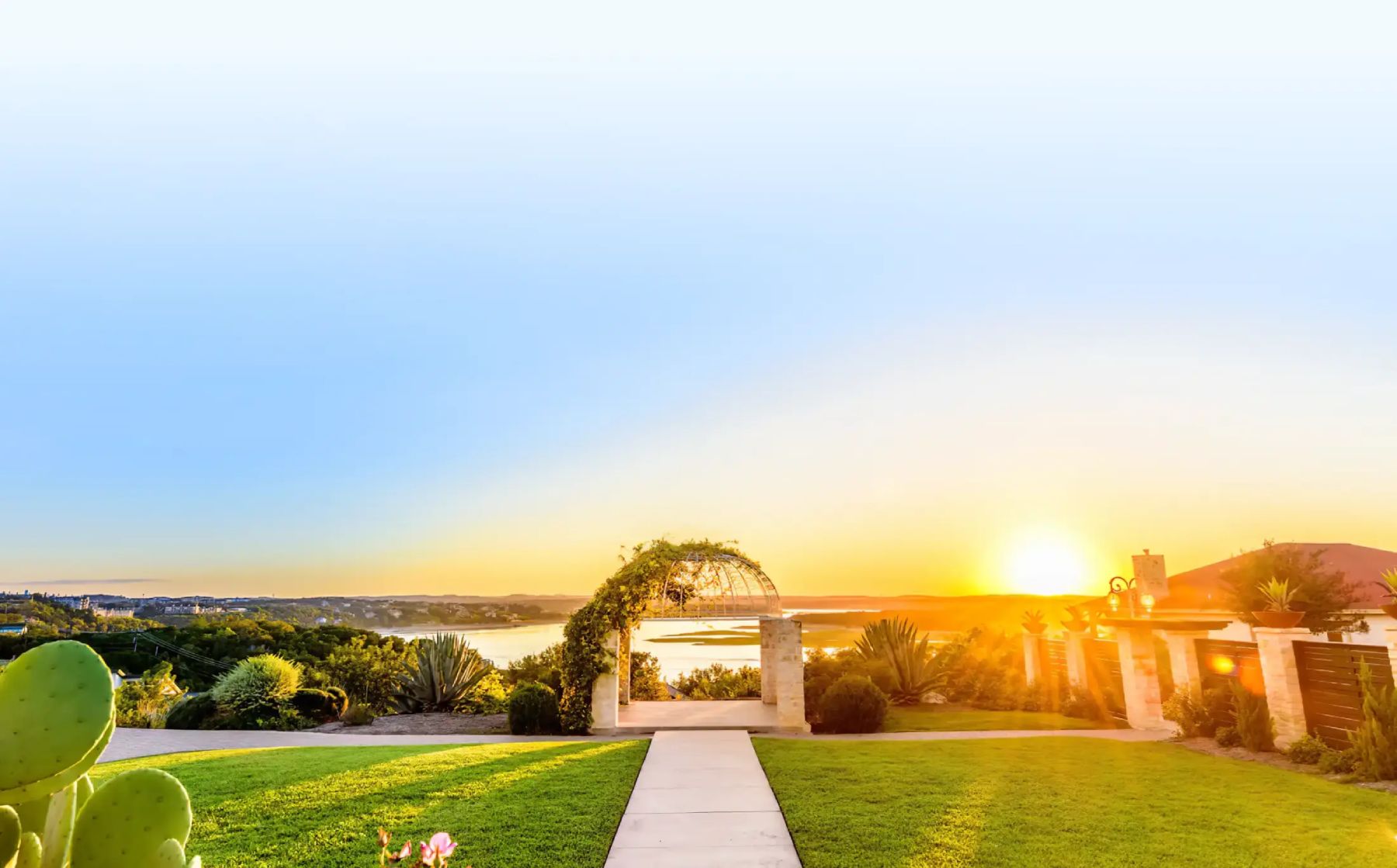 Vintage Villas lakeside wedding venue in Austin, TX overlooking Lake Travis with scenic waterfront views